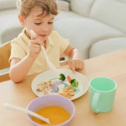 Set de mesa bebé Miniland Mealset Dreamland – Comida segura y práctica
