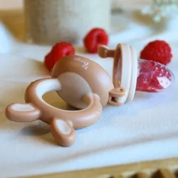 Bo Jungle Alimentador de frutas 4 en 1 Conejito