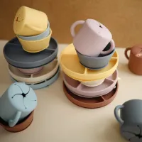 Mushie Plato ventosa-compartimentos