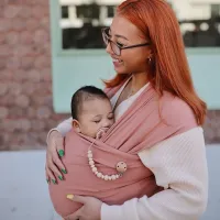 Mushie Cadena chupete Luna