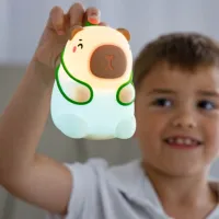 InnoGIO Luz Nocturna Capibara de Silicona LED Recargable para bebé