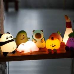 InnoGIO Luz Nocturna Capibara de Silicona LED Recargable para bebé