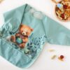 Kiokids Babero impermeable con mangas Oso Menta - Imagen 3